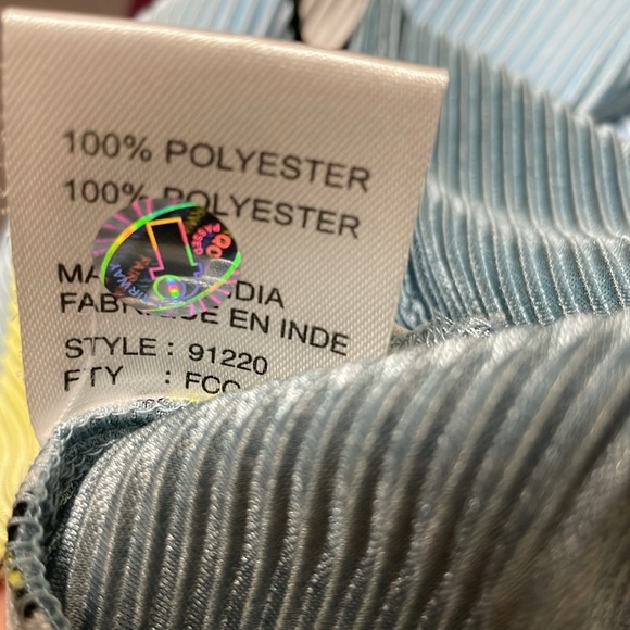 Jamie Sadock top size small 
Excellent Like New Condition - Picture 6 of 6